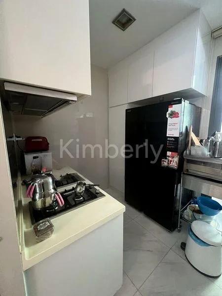3 Bed Condo for Rent in  Holland Residences - Image 6
